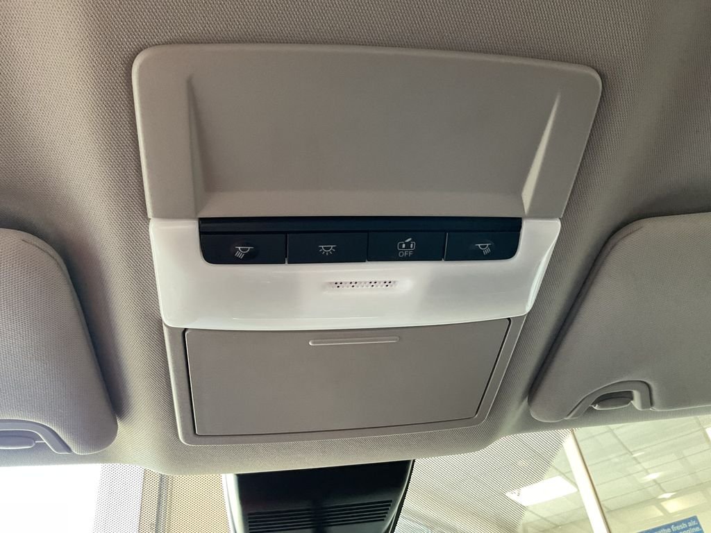 Used 2024 Silver Nissan 2.5 SV image 21