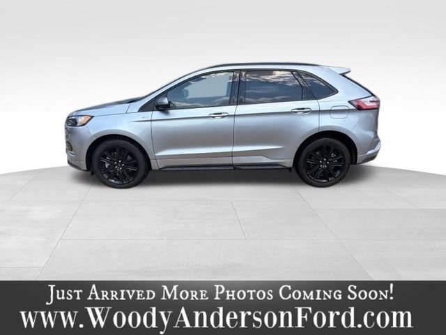 Used 2024 Iconic Silver Metallic Ford ST Line image 4
