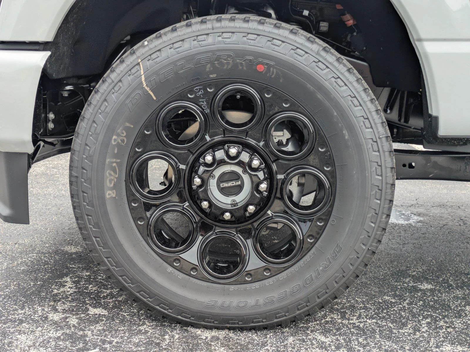 New 2026 Avalanche Ford F-250® Lariat® image 9
