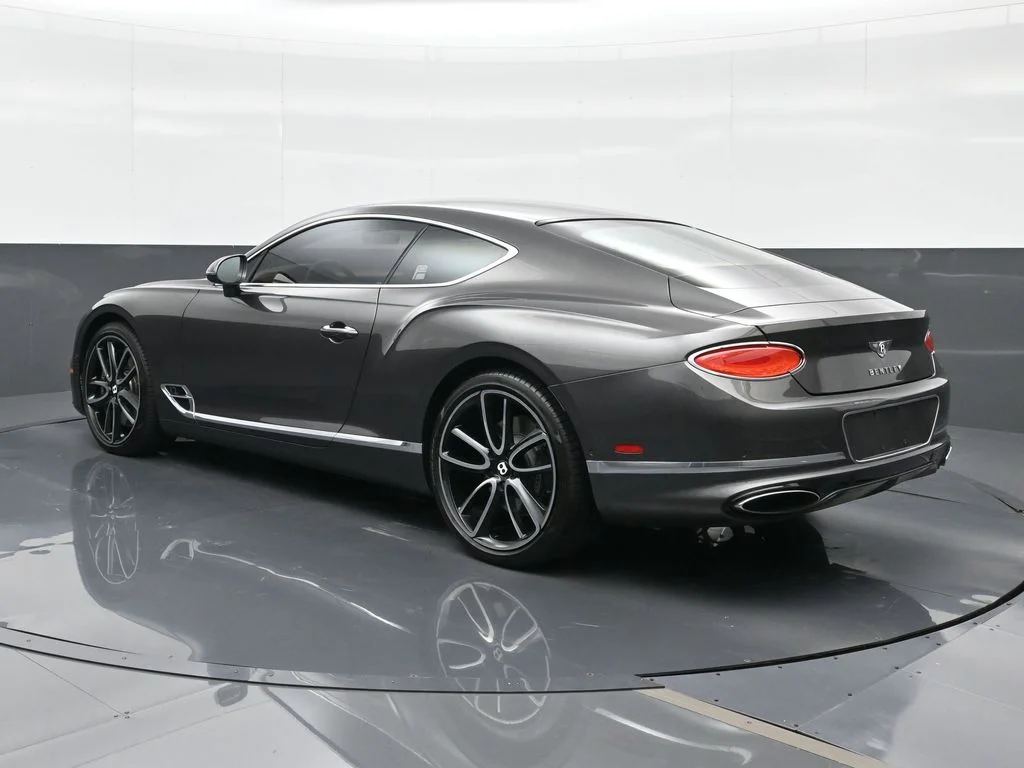 Used 2020 Silver Bentley  image 3