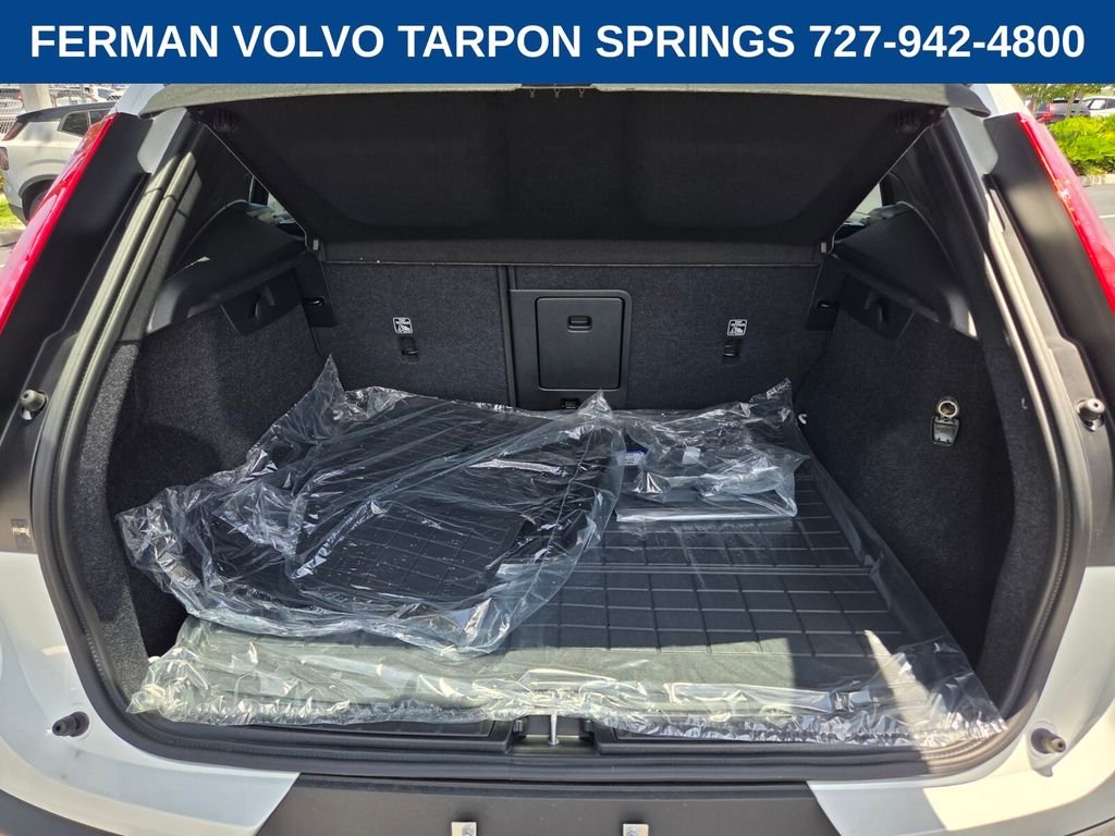 New 2026 Crystal White Volvo Plus image 17