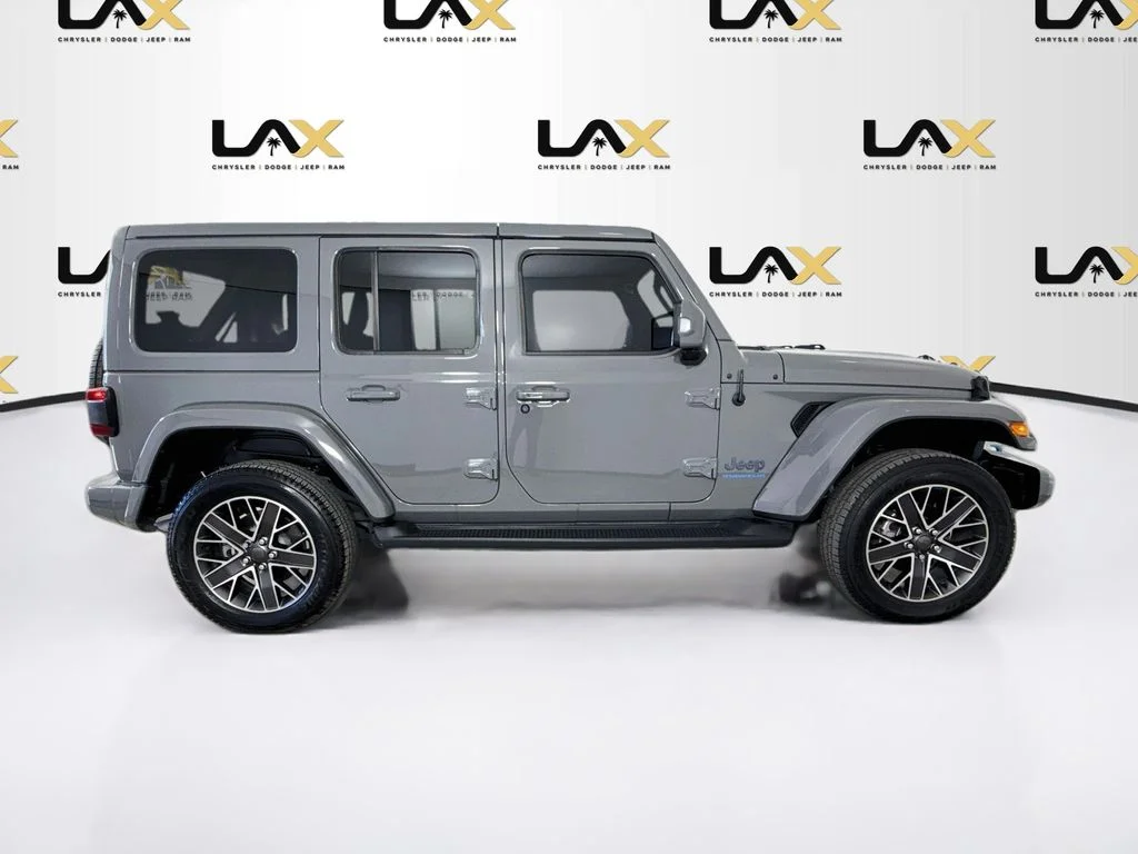 Used 2023 Gray Jeep Sahara 4xe image 8