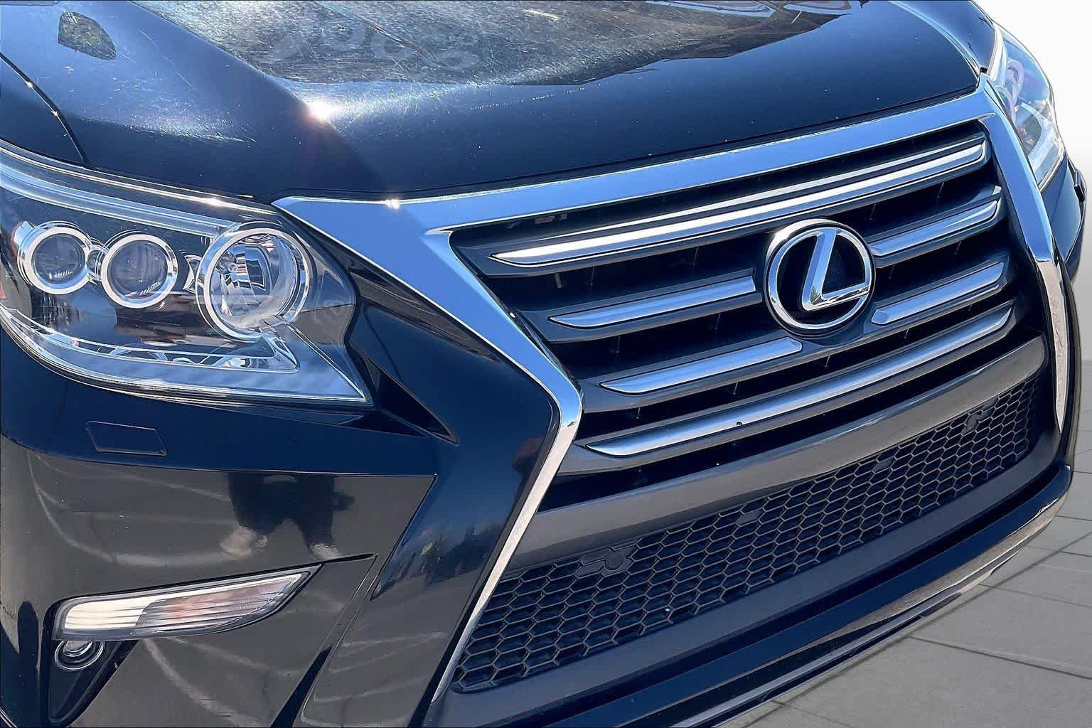 Used 2017 Black Onyx Lexus Premium image 28