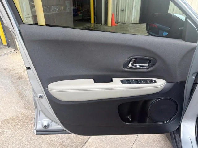 Used 2020 Silver Honda LX image 16