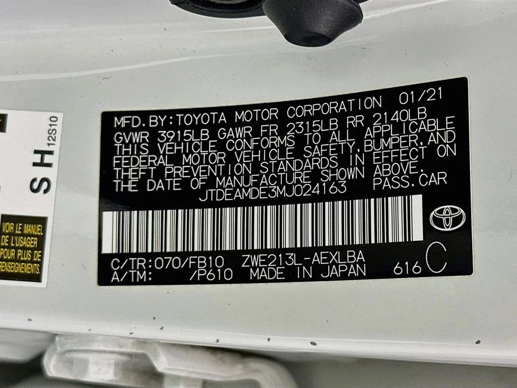 Used 2021 Blizzard Pearl Toyota LE image 31