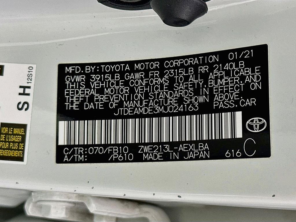 Used 2021 Blizzard Pearl Toyota LE image 31