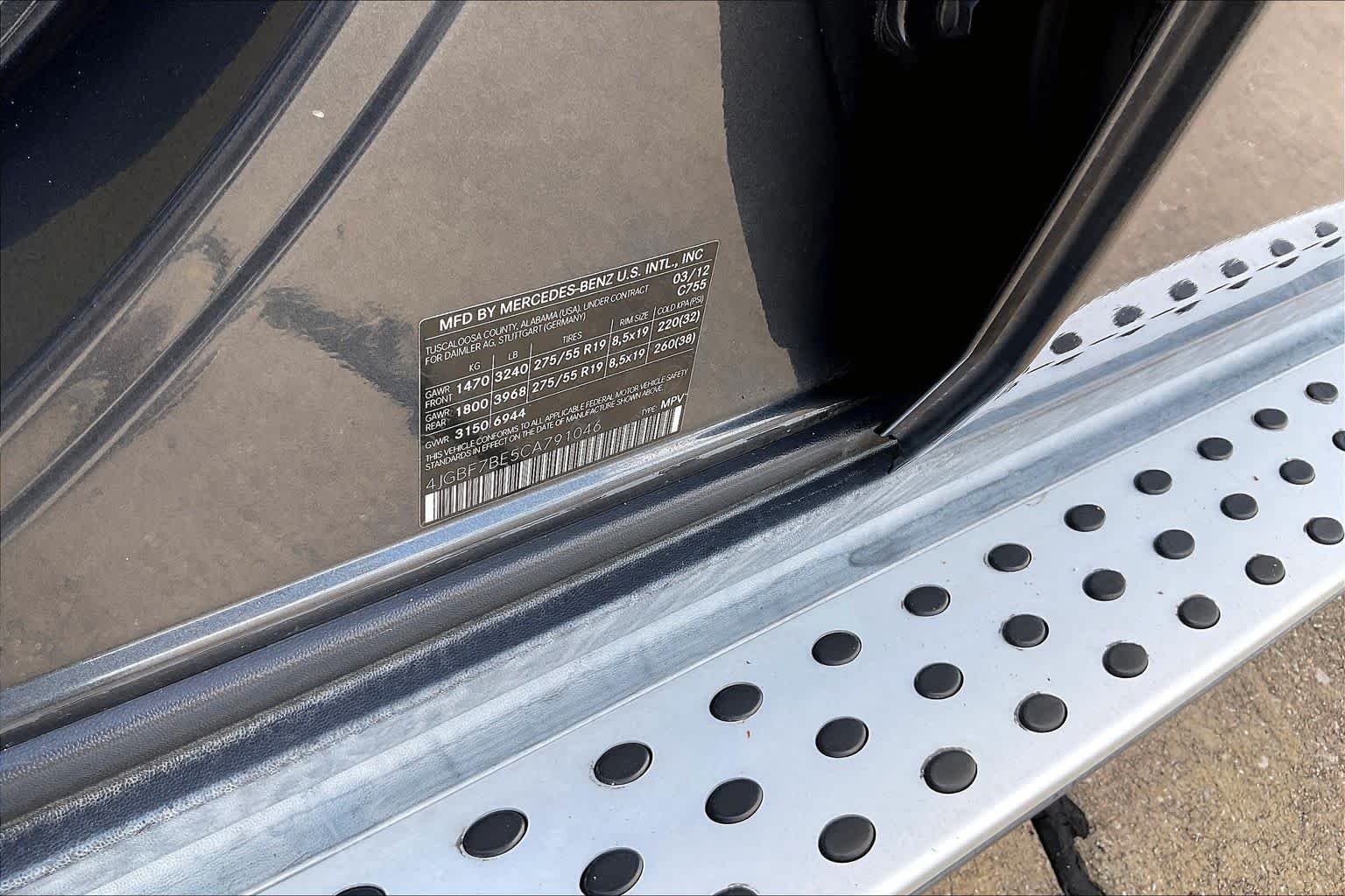 Used 2012 Steel Grey Metallic Mercedes-Benz GL 450 image 28