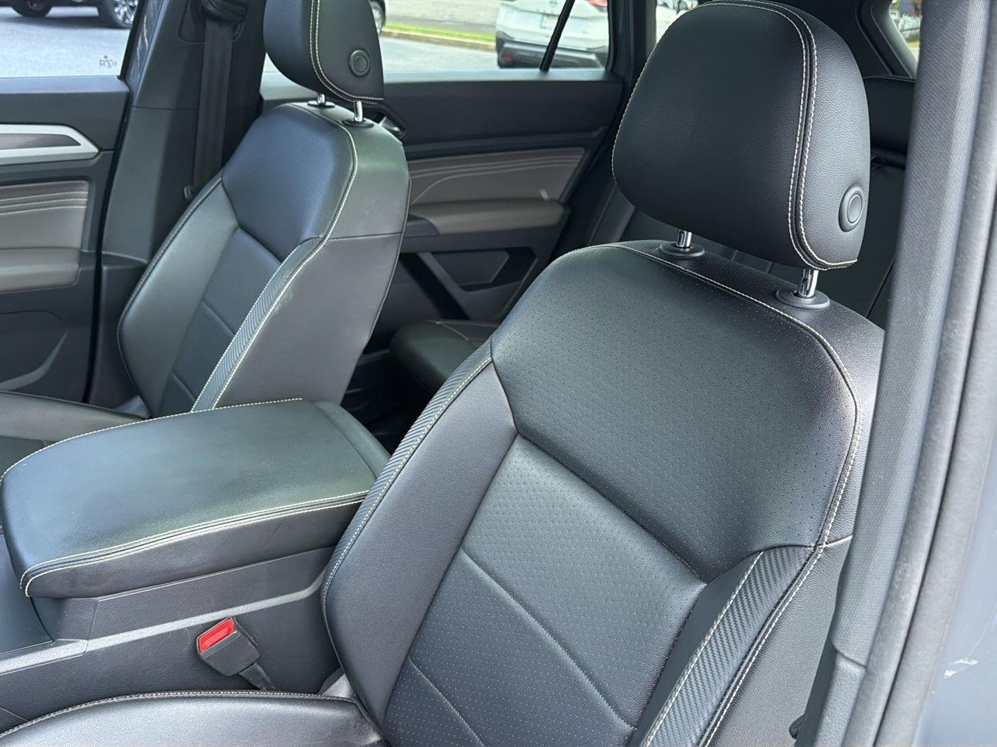 Used 2021 Pure Gray Volkswagen 3.6L V6 SE w/Technology R-Line image 28