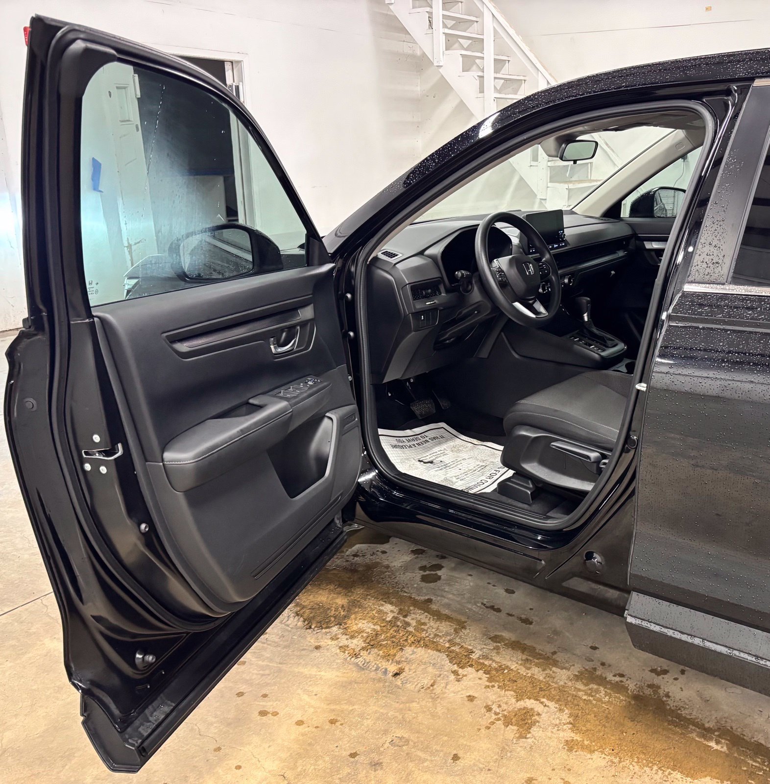 Used 2023  Honda LX image 21