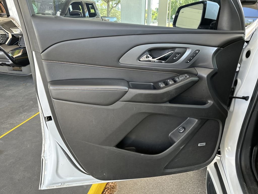 Used 2019 Beige Chevrolet Premier image 10