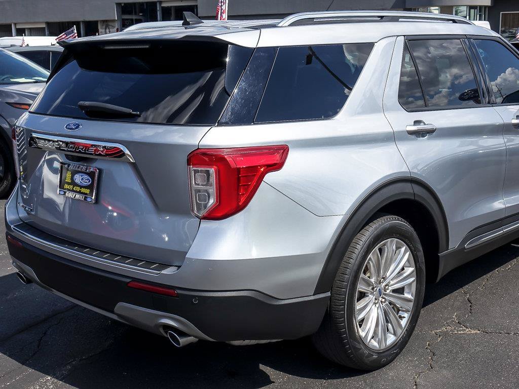 Used 2023 Silver Metallic Ford Limited image 9