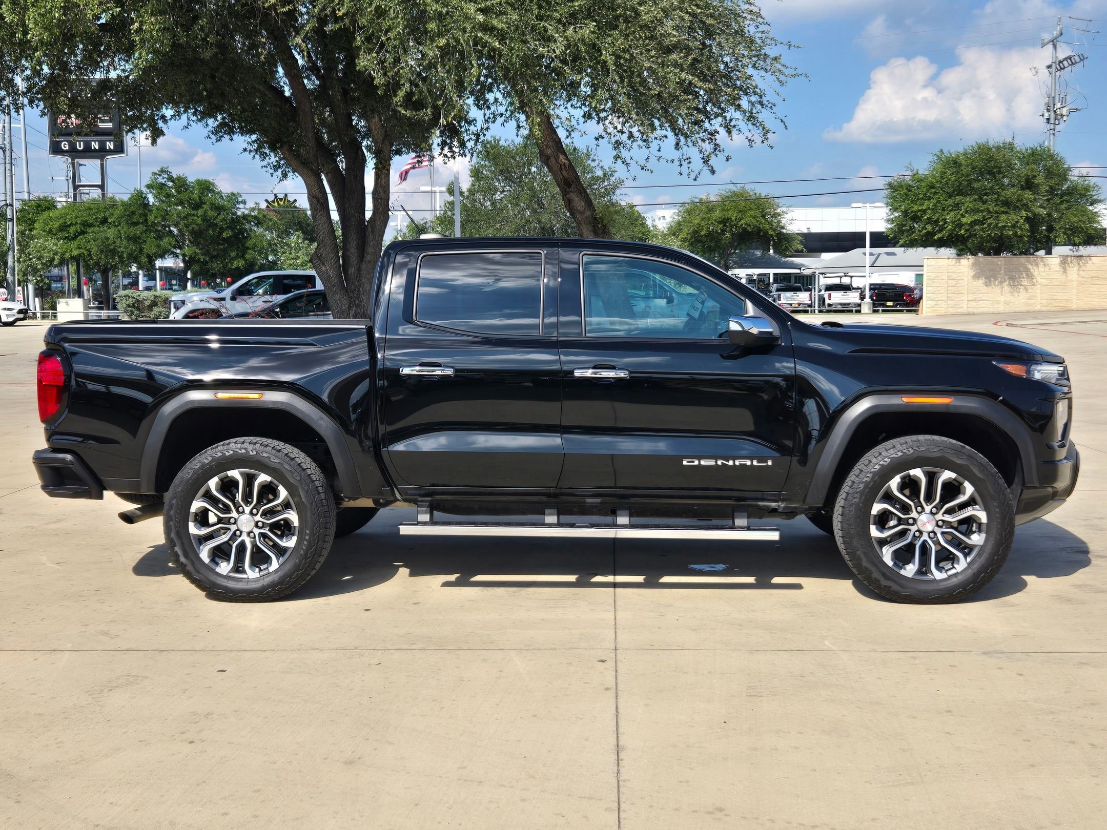 2025 GMC Canyon Denali - Photo 9
