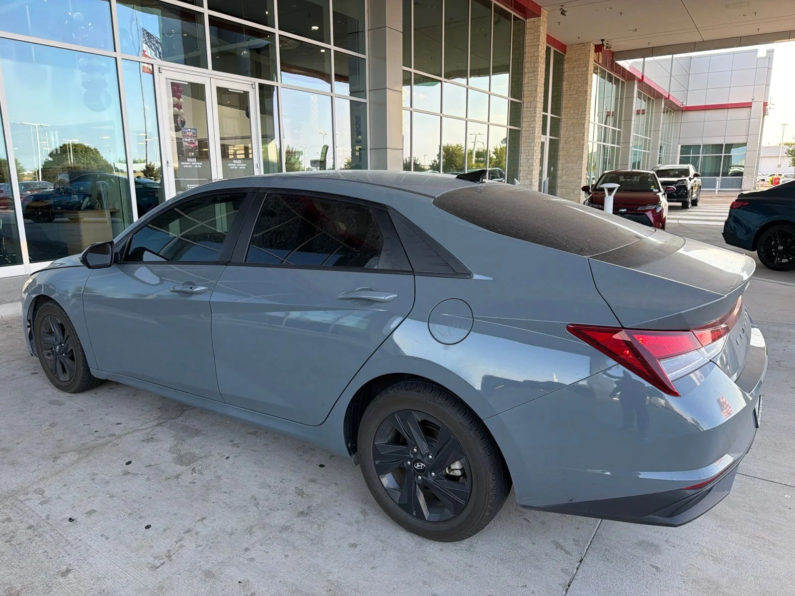 Used 2023 Gray Hyundai SEL image 12