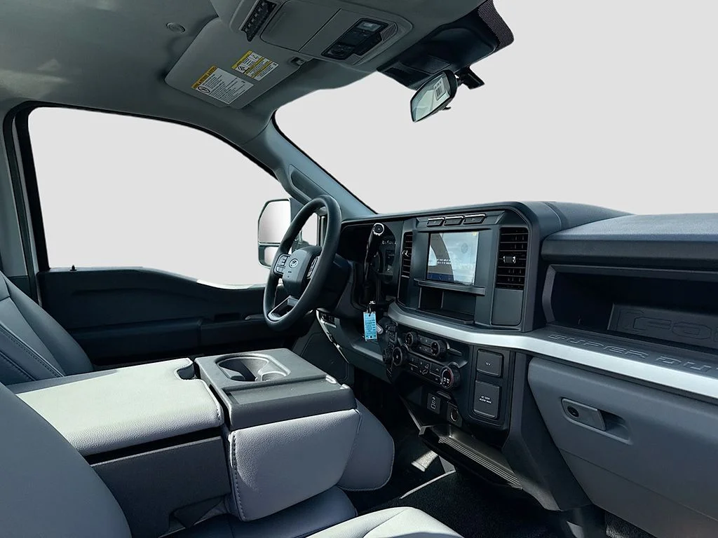 2024 Ford F-450 Super Duty Chassis Cab XL - Photo 16