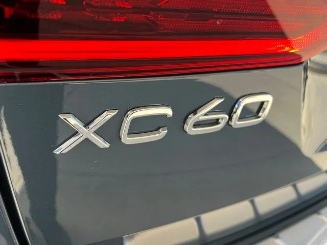 New 2026 Blue Volvo T8 Ultra image 34