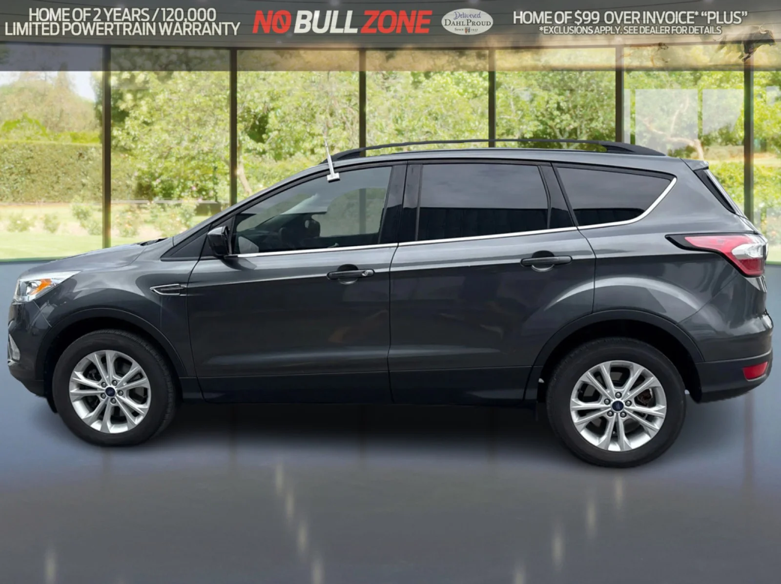 Used 2017 Ford Escape SE with VIN 1FMCU9GD3HUE87886 for sale in Davenport, IA