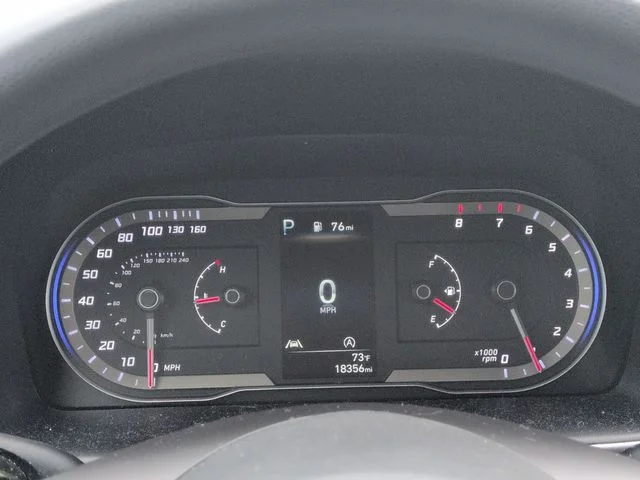 Certified Used 2023 White Hyundai SE image 13