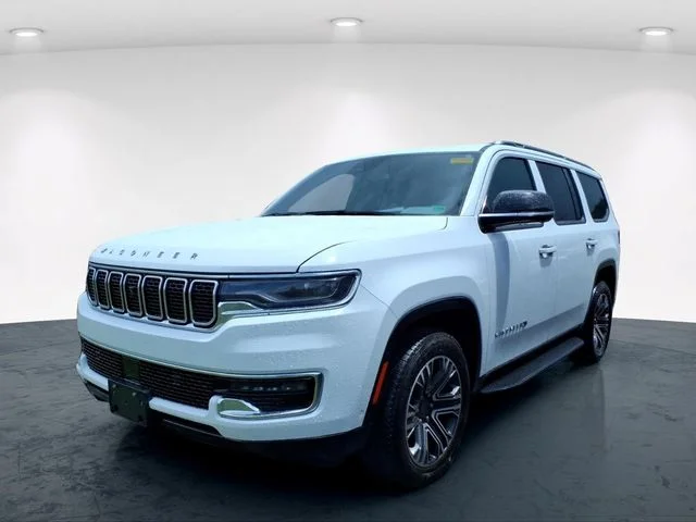 Used 2024 White Jeep Base image 2