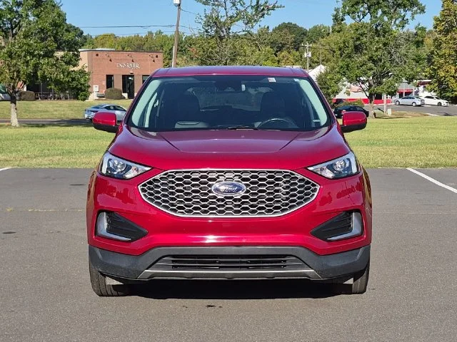 Used 2024 Red Ford SEL image 16
