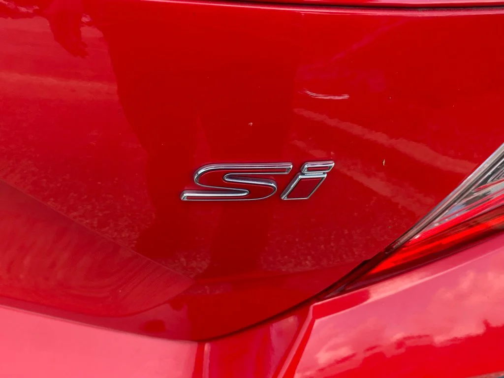 Used 2019  Honda Si image 11