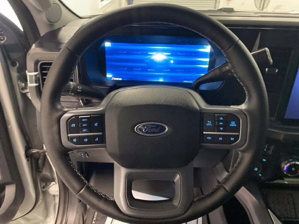 Used 2025 Avalanche Ford Lariat image 18