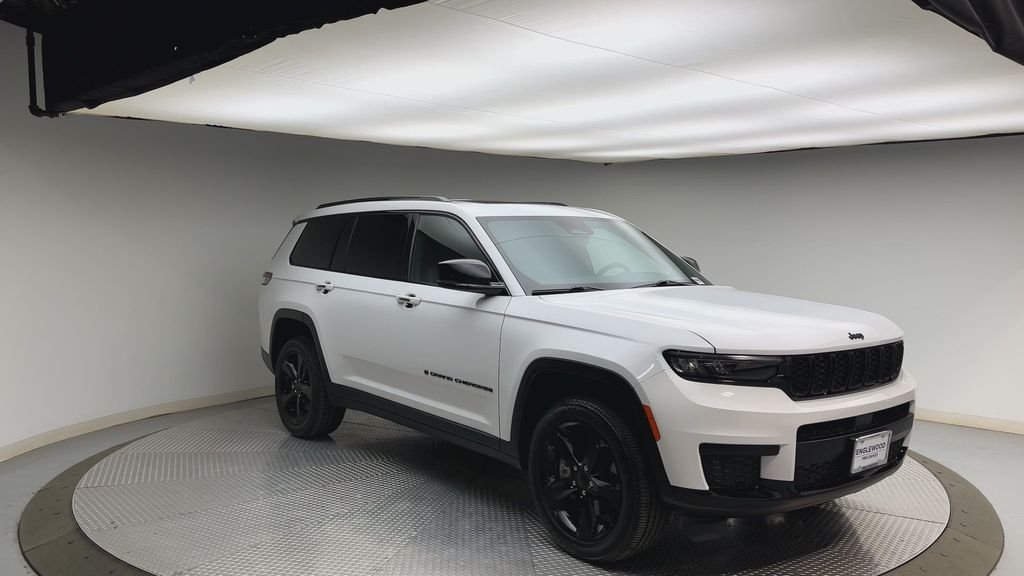 Used 2025 Bright White Clearcoat Jeep Altitude X image 8