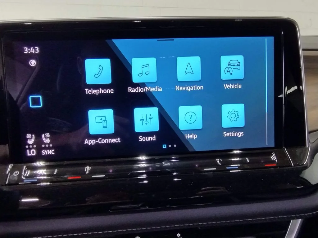 New 2026 Black Volkswagen 2.0T SE w/Technology image 32