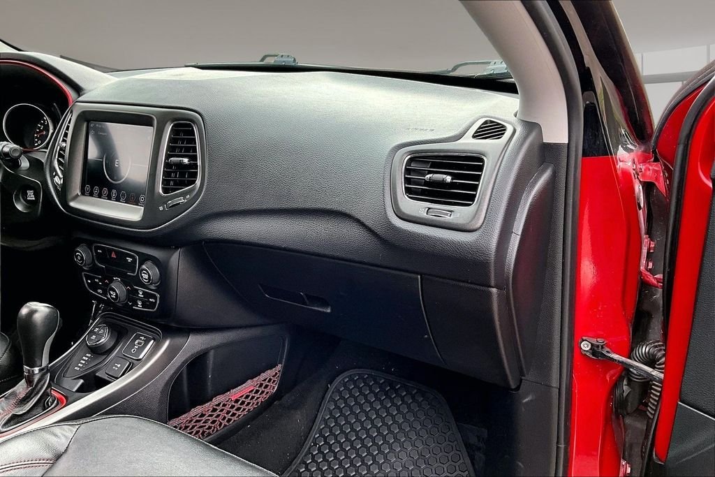 Used 2020 Red Jeep Trailhawk image 16