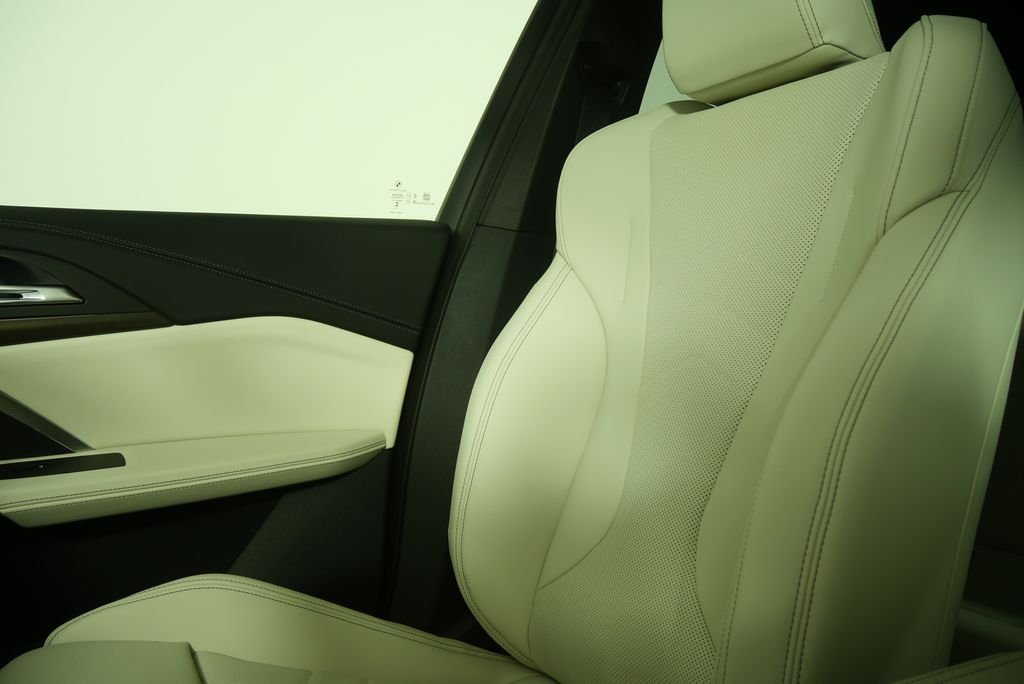 Used 2026 Night Dusk Blue Metallic BMW xDrive28i image 23