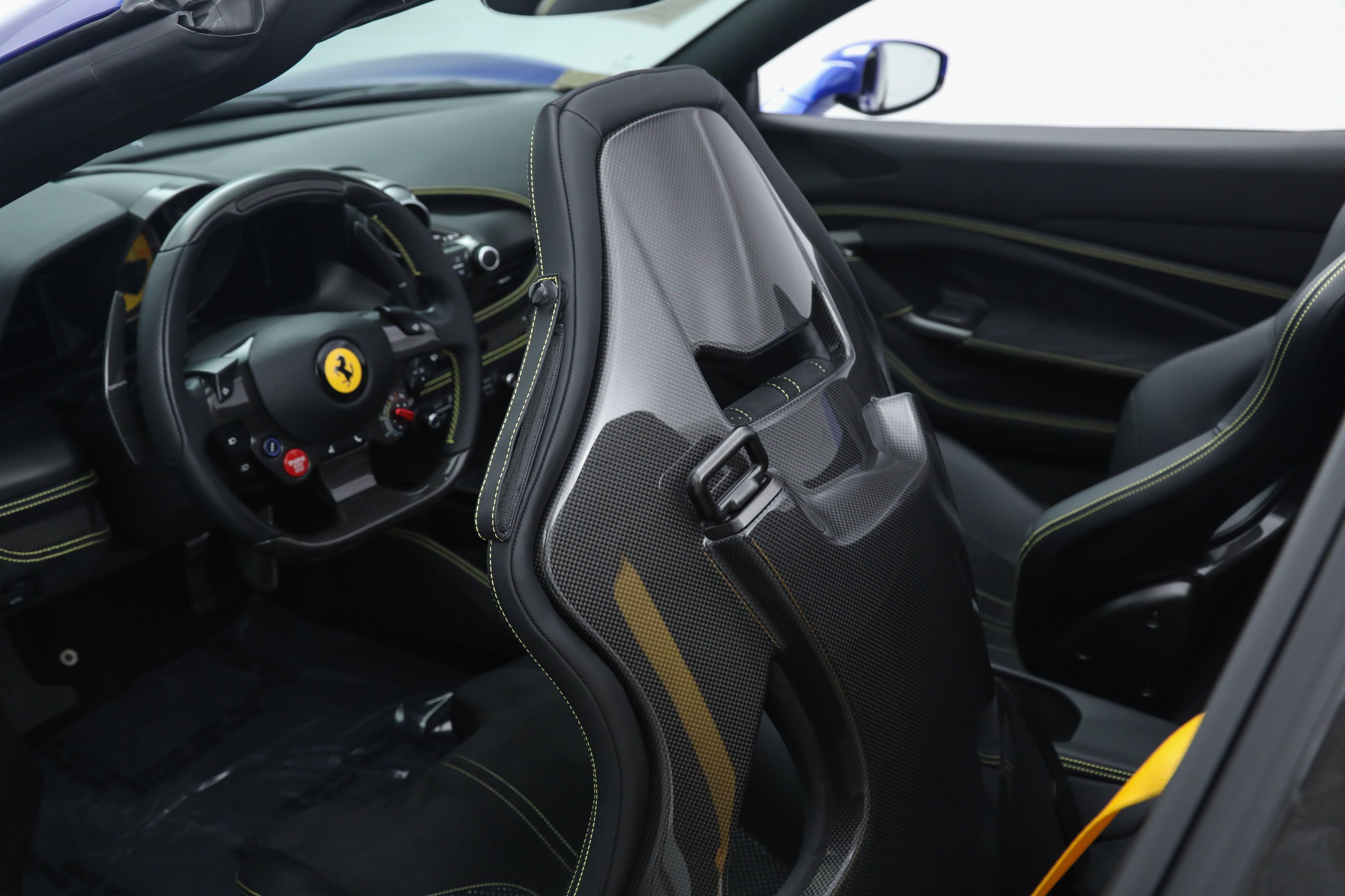Used 2022 Blue Ferrari  image 27