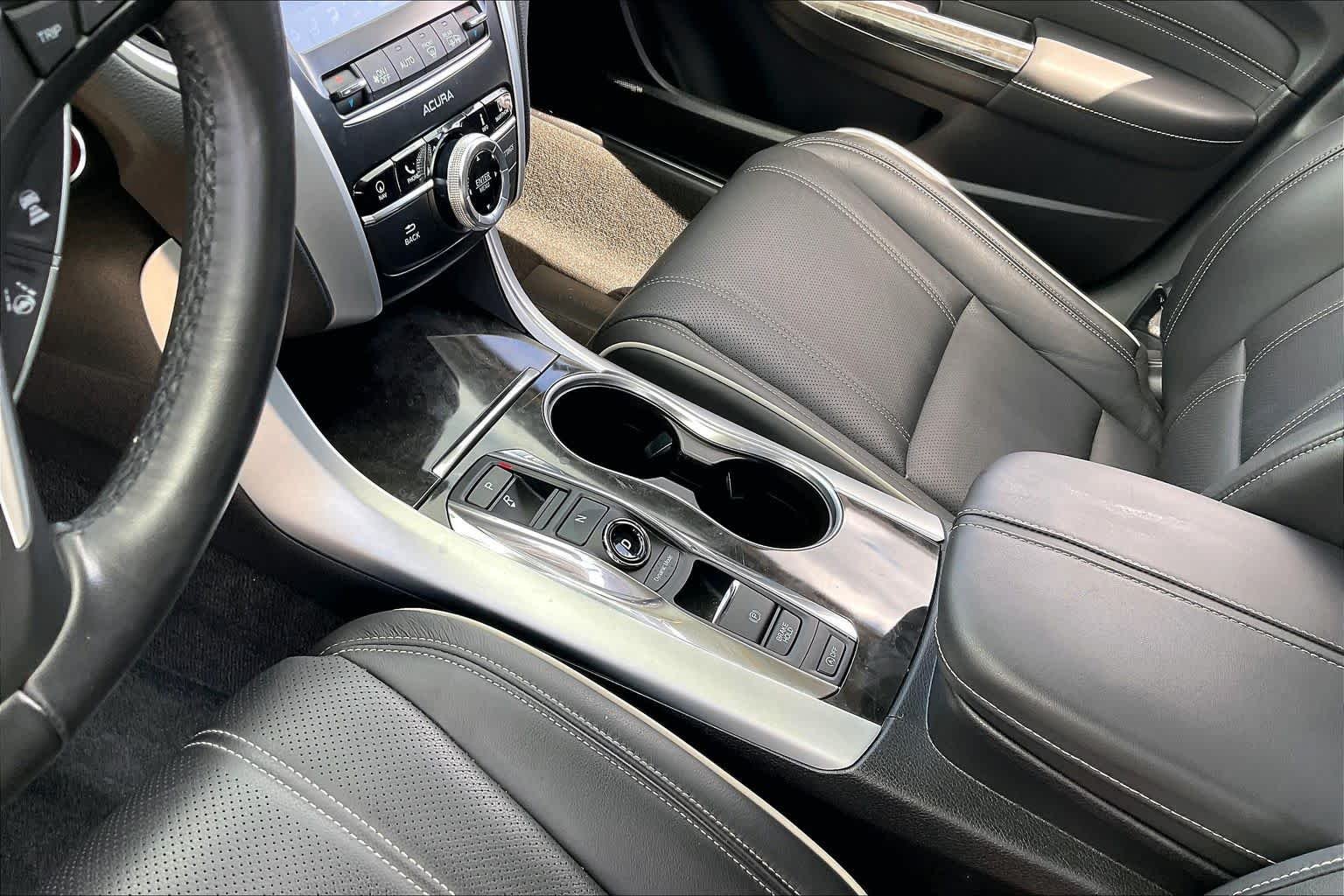 Used 2018 Crystal Black Pearl Acura w/Technology Pkg image 15