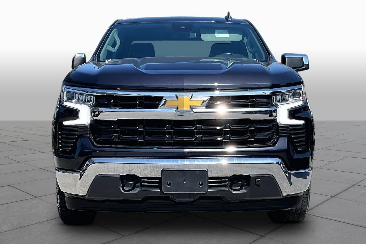 Used 2023 Dark Ash Metallic Chevrolet LT image 4