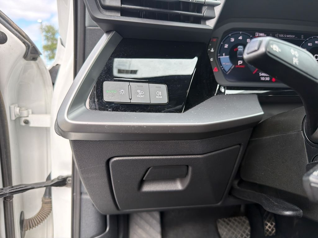 Used 2024  Audi 40 Premium image 28