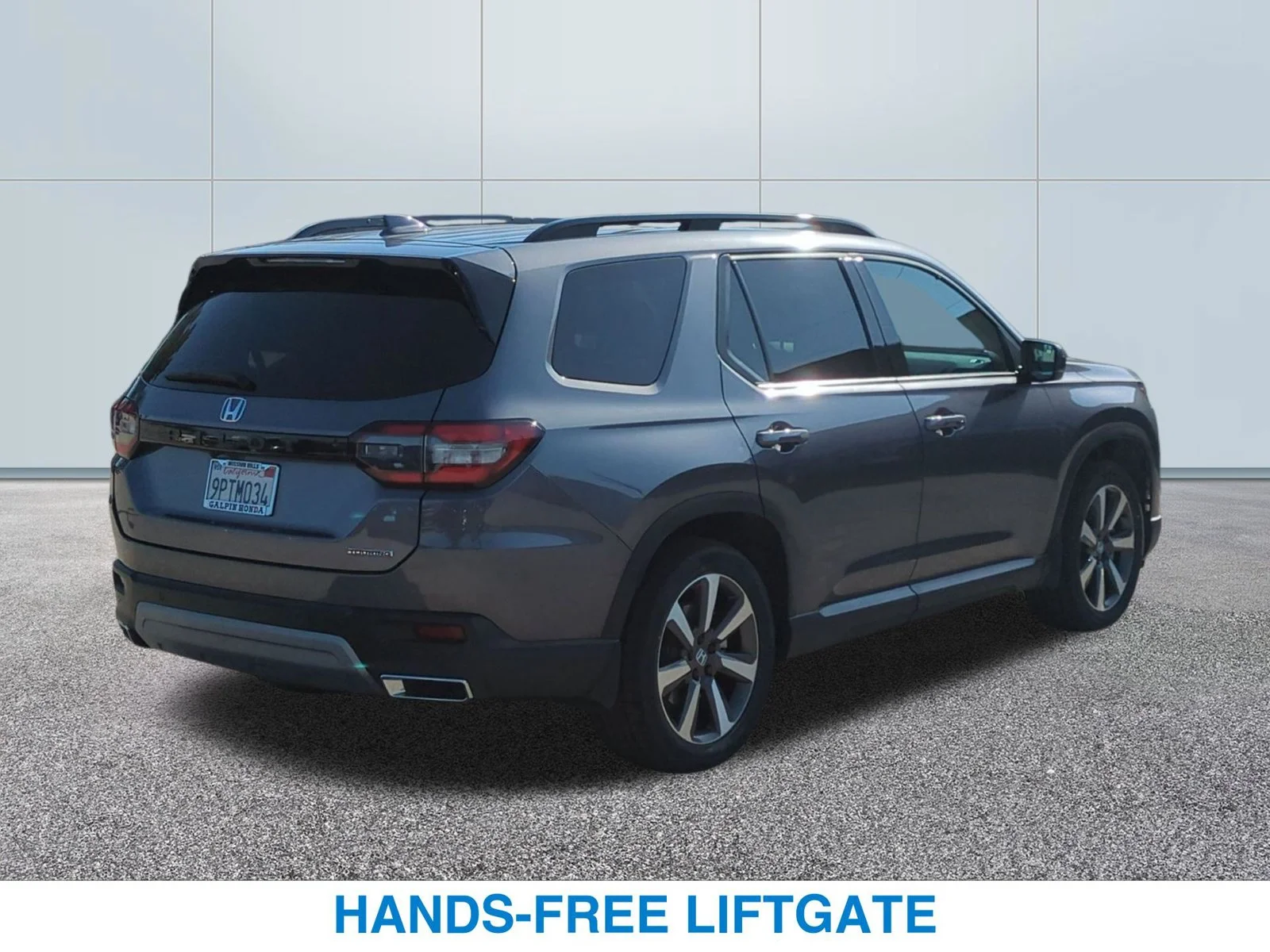 Used 2025 Gray Honda Touring image 7