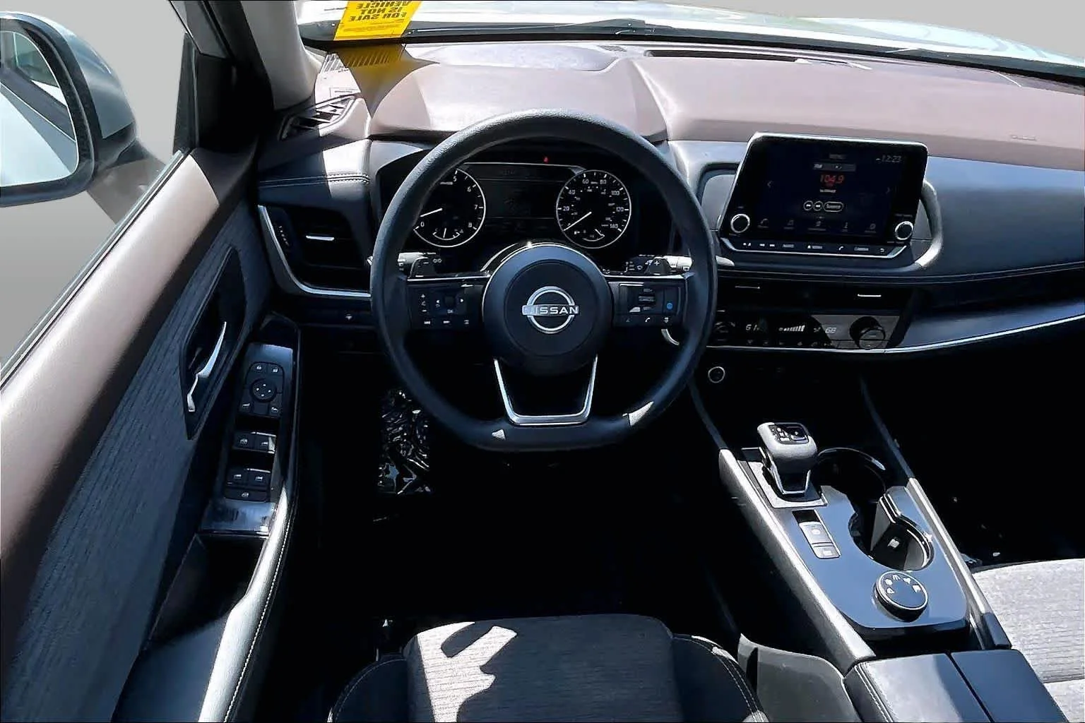 Used 2025 Super Black Nissan SV image 5