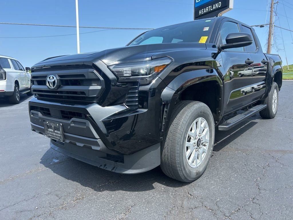 2024 Toyota Tacoma SR 4x4 Double Cab's photo