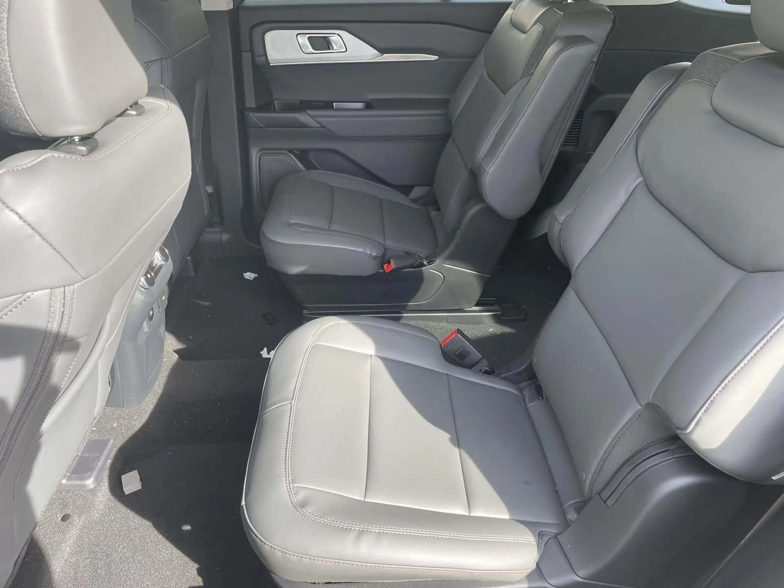 2026 Ford Explorer - Photo 11