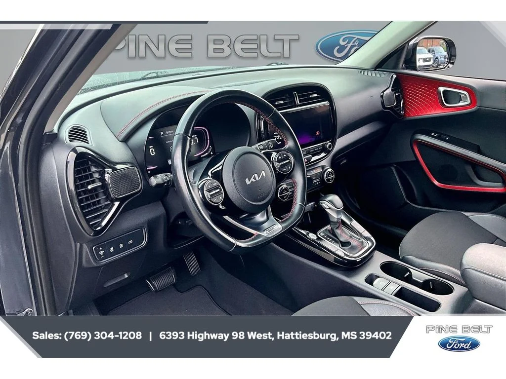 Used 2023 Gravity Gray Kia GT-Line image 12