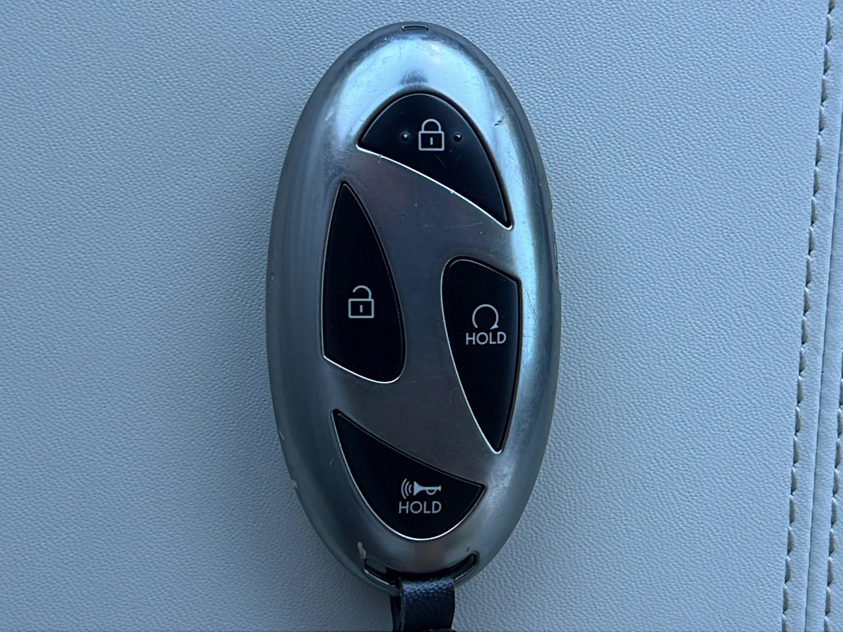 Used 2025 Phantom Black Hyundai SEL image 21