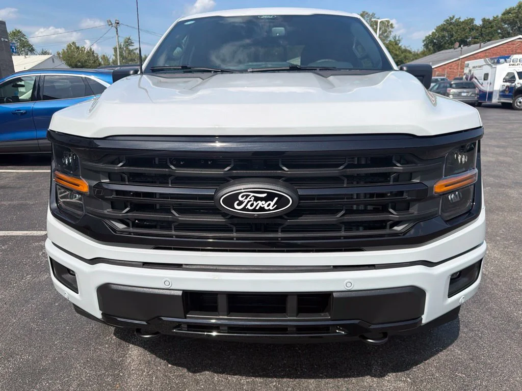 New 2026 Avalanche Ford XLT image 8