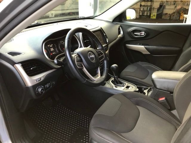 2017 Jeep Cherokee Latitude - Photo 12