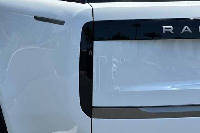 New 2026 Fuji White Land Rover SE image 26