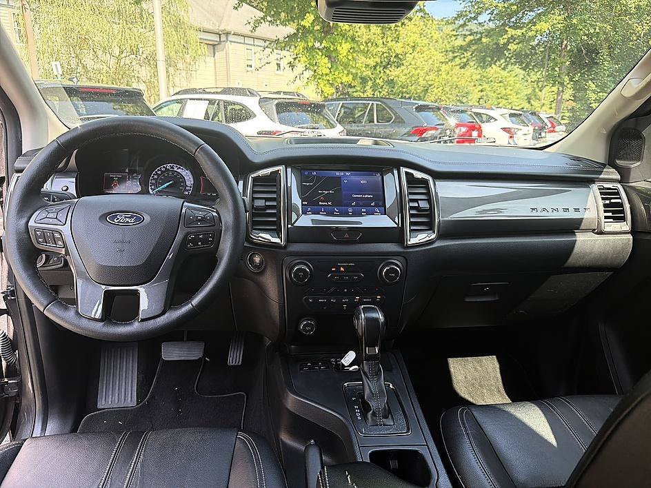 Used 2019 Magnetic Ford LARIAT image 13