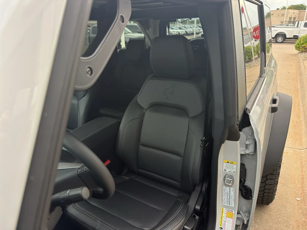 New 2026 Avalanche Gray Ford Badlands® image 28