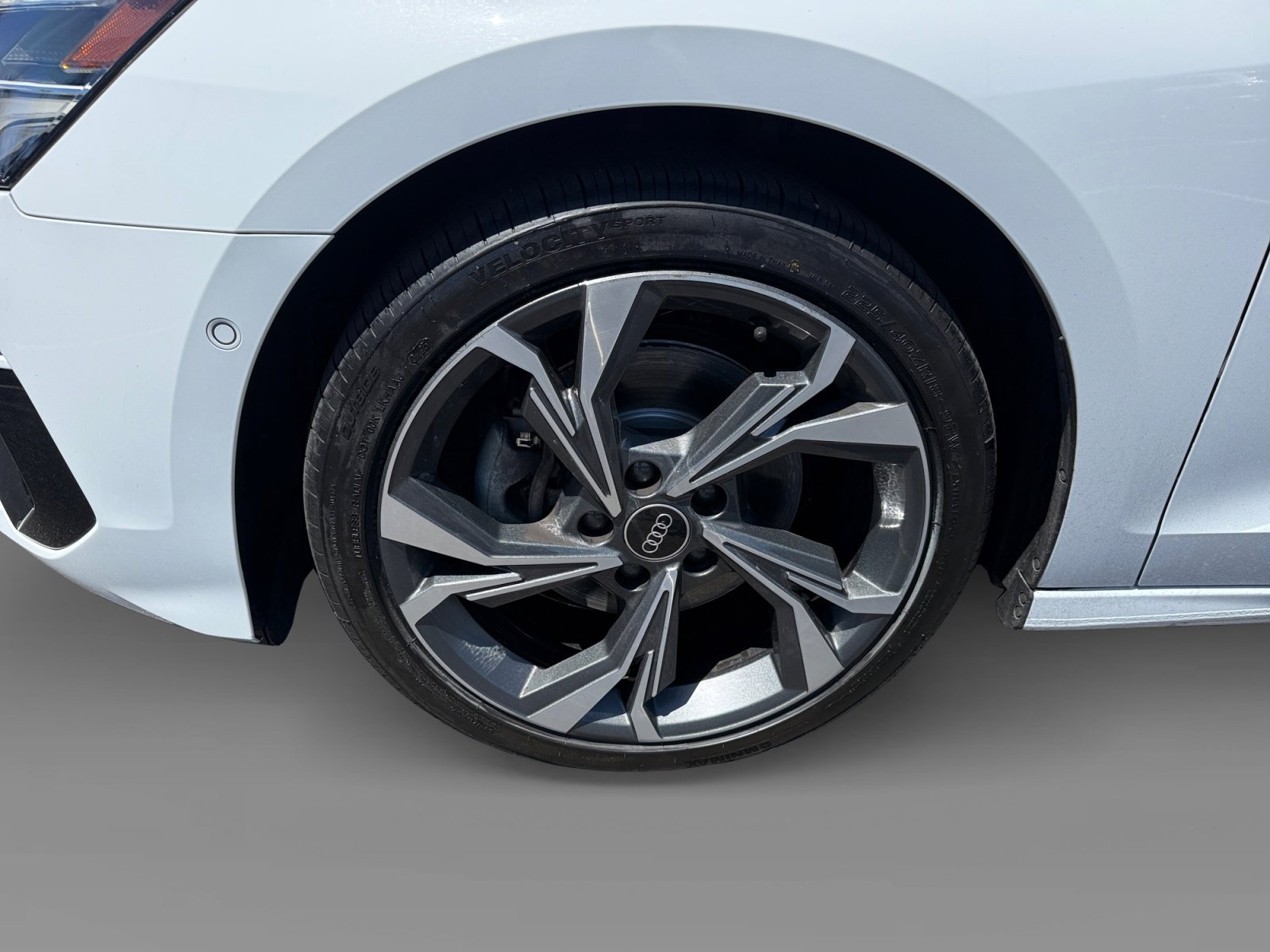Used 2023 Glacier White Audi 40 Premium Plus image 9