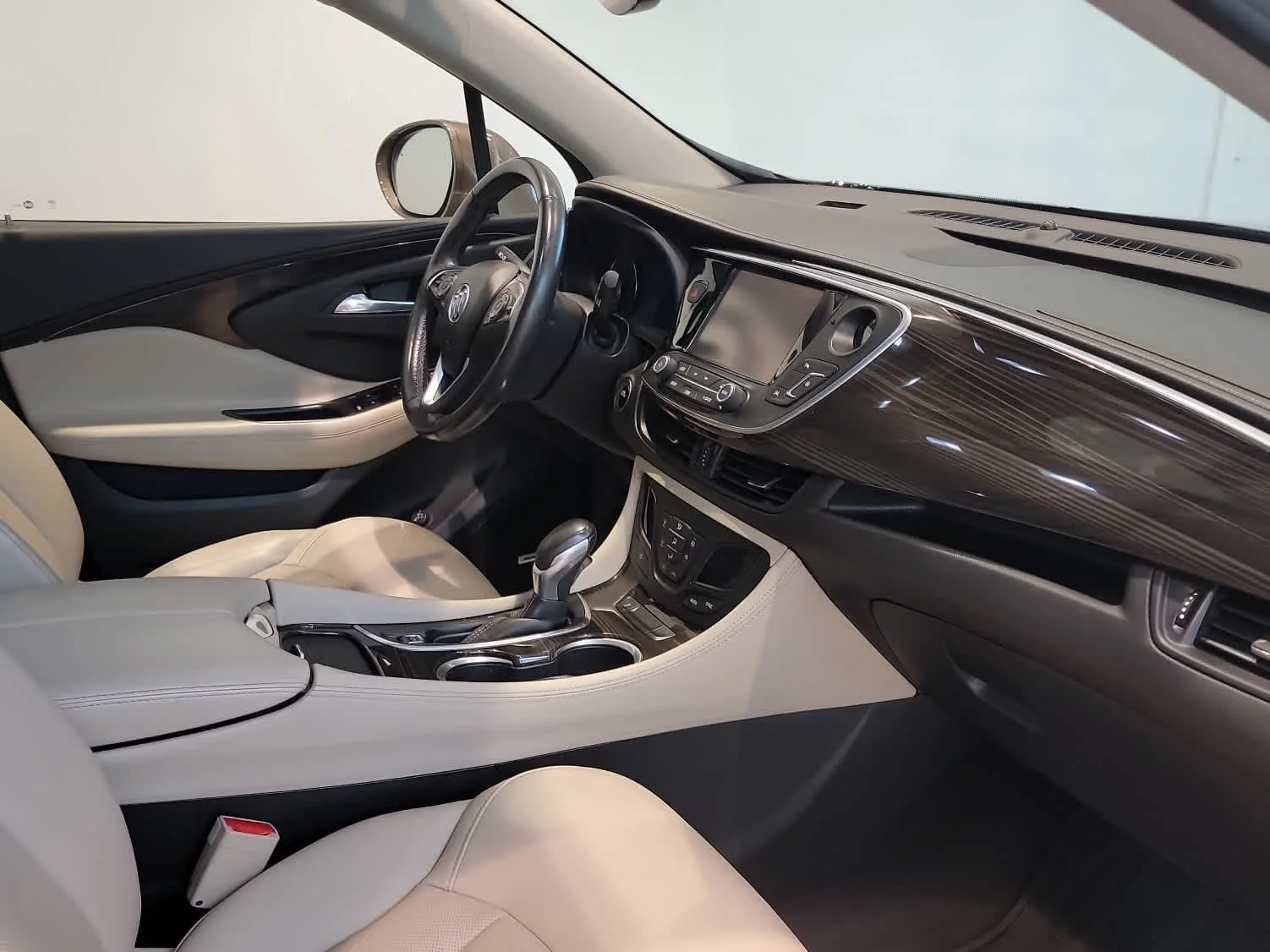 Used 2019 BRONZE ALLOY METALLIC Buick Premium image 18