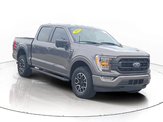 Certified Used 2023 Gray Ford XLT image 3