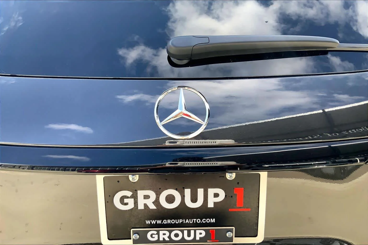 New 2026 Graphite Grey Metallic Mercedes-Benz GLC 300 image 15