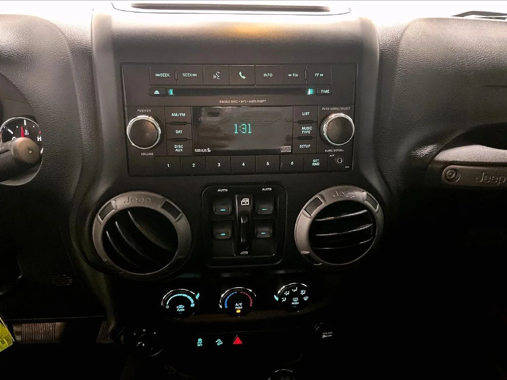 Used 2016 Black Jeep Unlimited Sport image 13