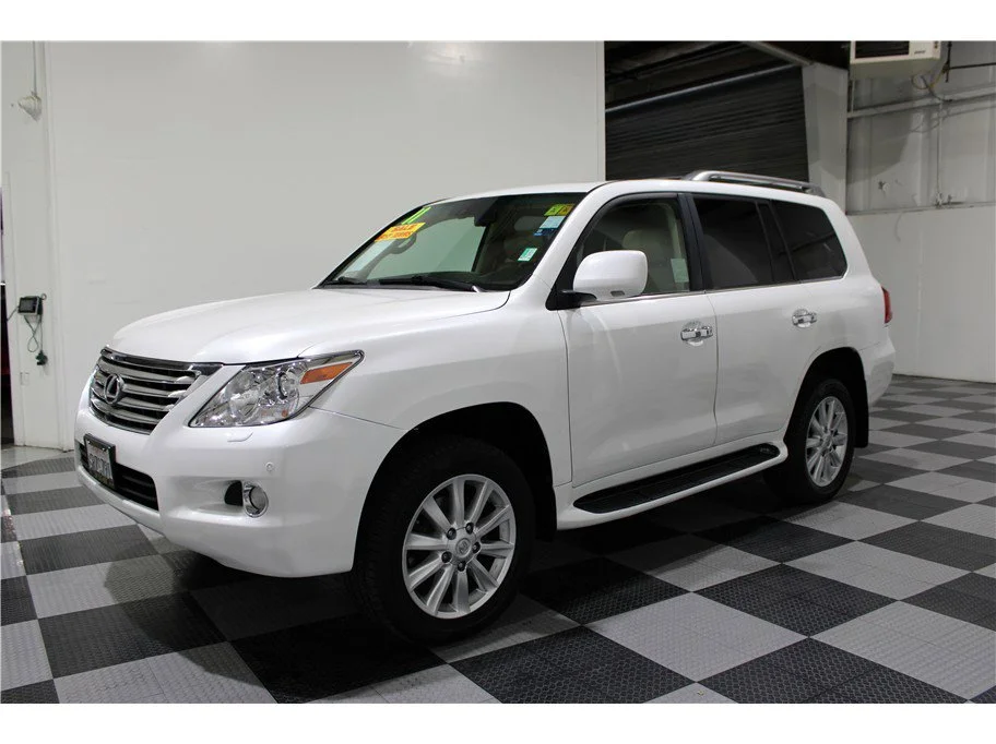 2011 Lexus LX 570 - Photo 7